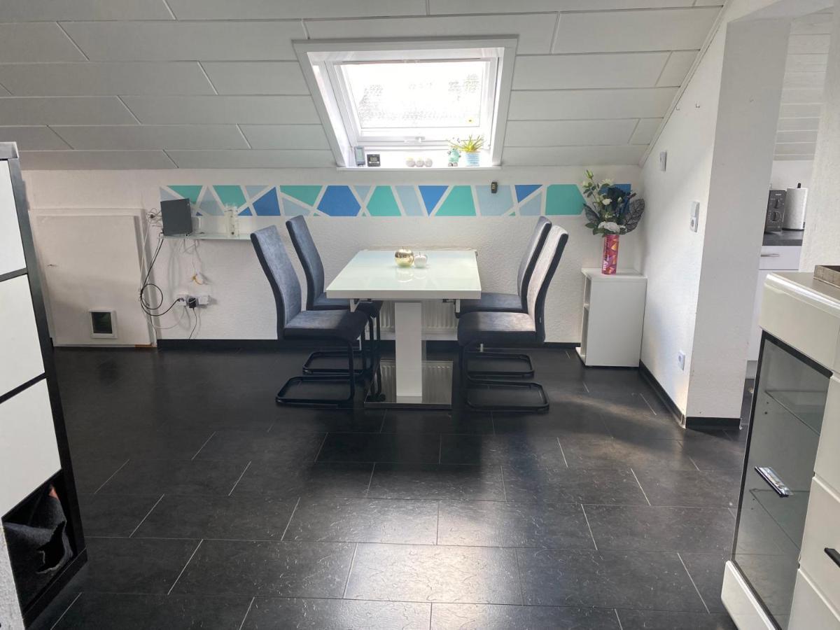Moderne Ferienwohnung Neckarschleife Mit Klimaanlage Kirchheim am Neckar Buitenkant foto
