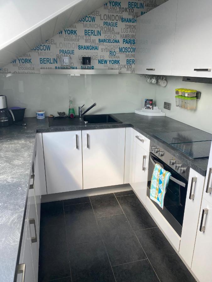 Moderne Ferienwohnung Neckarschleife Mit Klimaanlage Kirchheim am Neckar Buitenkant foto